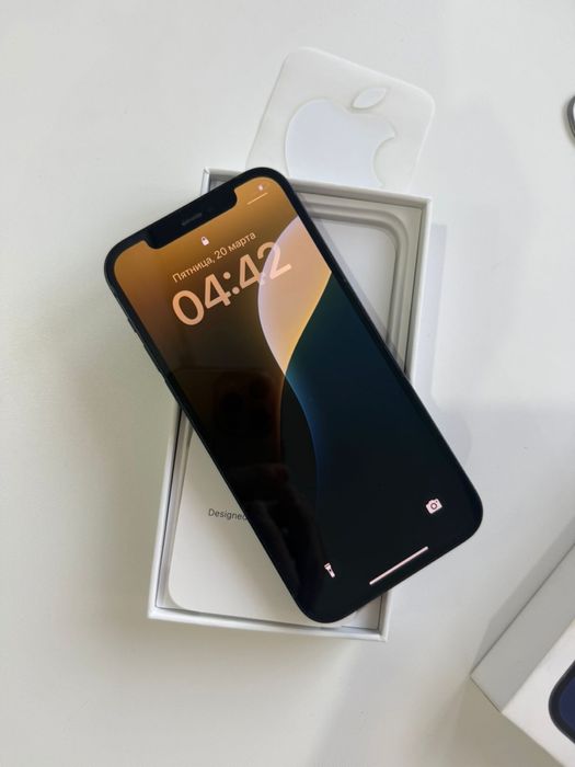 Айфон 12 в идеале продам