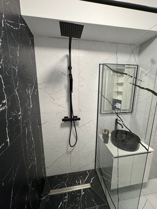 Chirie apartament 2 camere + living, cu parcare, in bloc nou nufarul