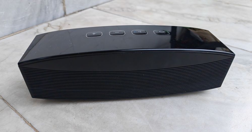 Блутуут тонколона ANKER A3143