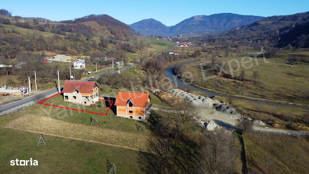 Casă de vânzare în comuna Corbeni, sat Oestii Ungureni, județ Argeș.