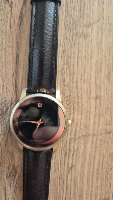 Наручные часы Movado