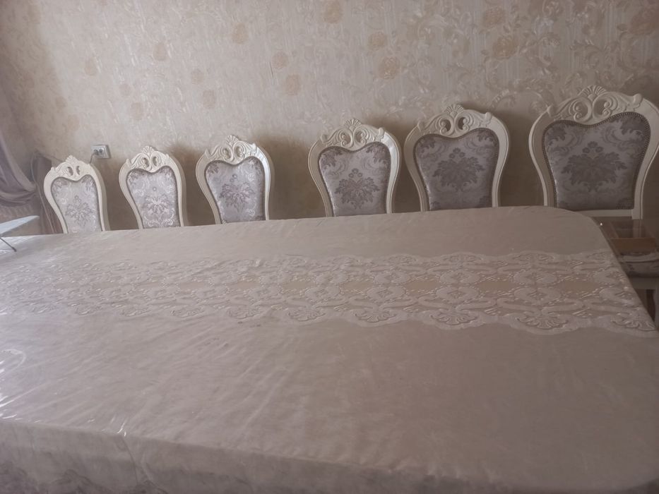 Стол со стульями, раздвижной стол 8000