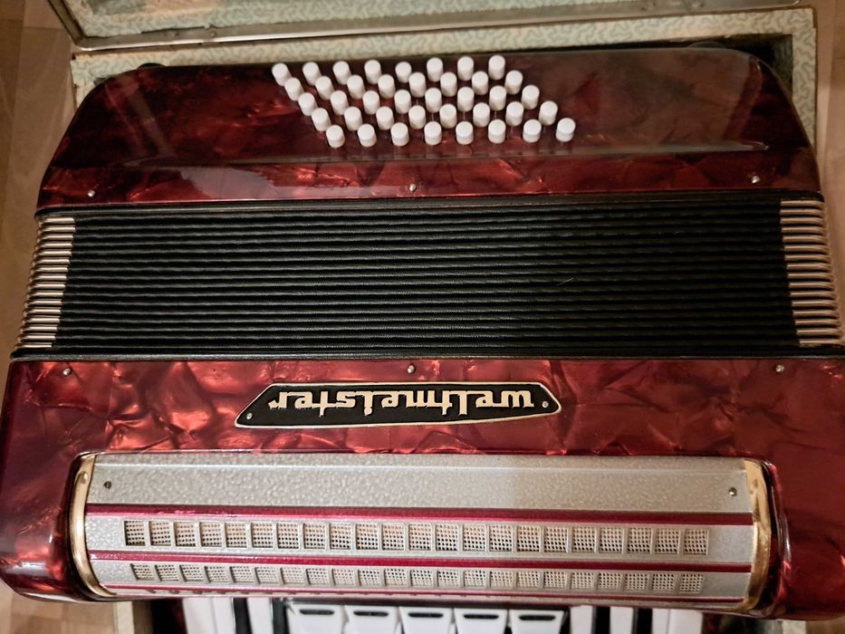 Акордеон Weltmeister