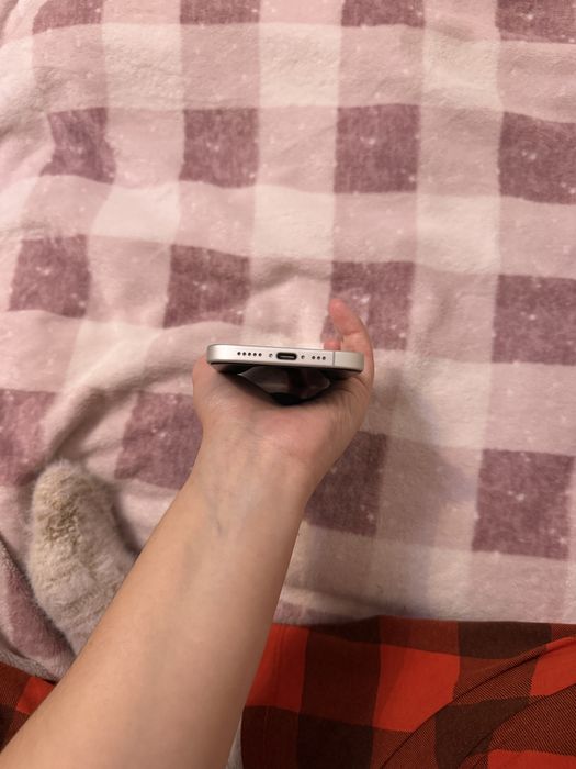 Продам iPhone 17 256 gb