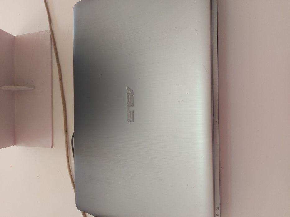 Асус ноутбук сотилади