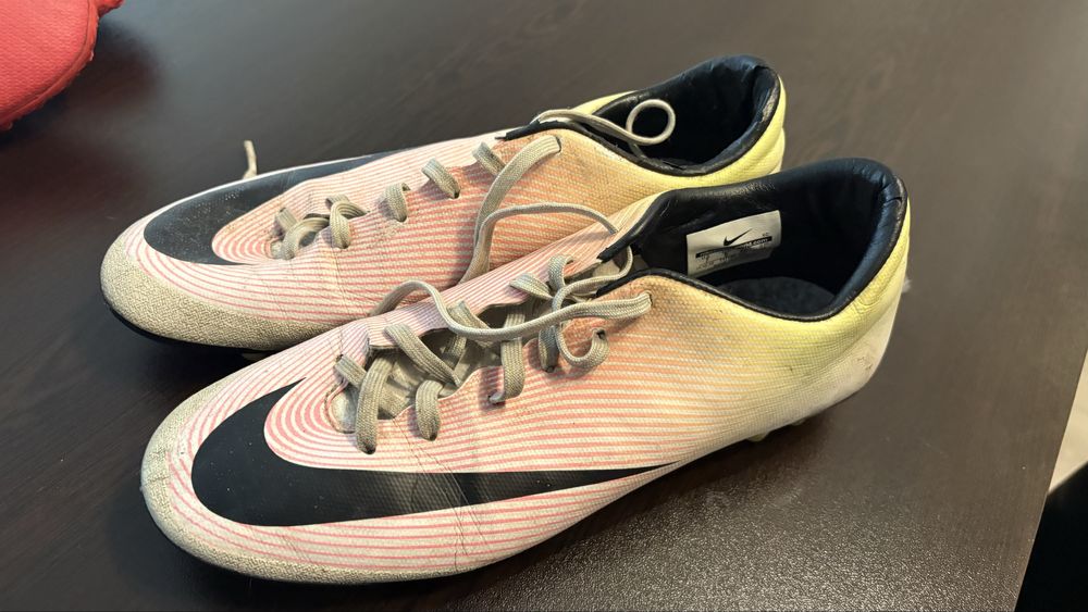 Бутонки Nike Mercurial