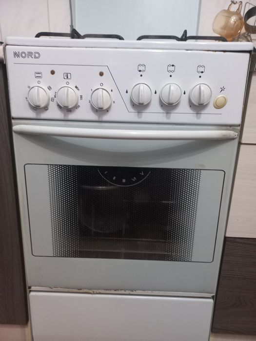 Продается газ плита с электродуховкой