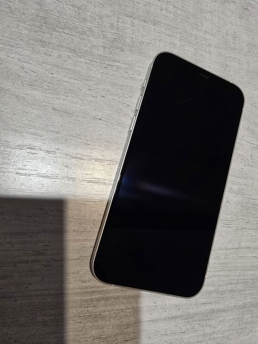 Продам IPhone 12, 128