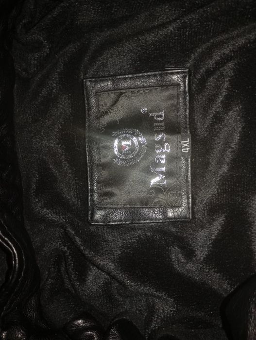 Кожаная куртка magsud