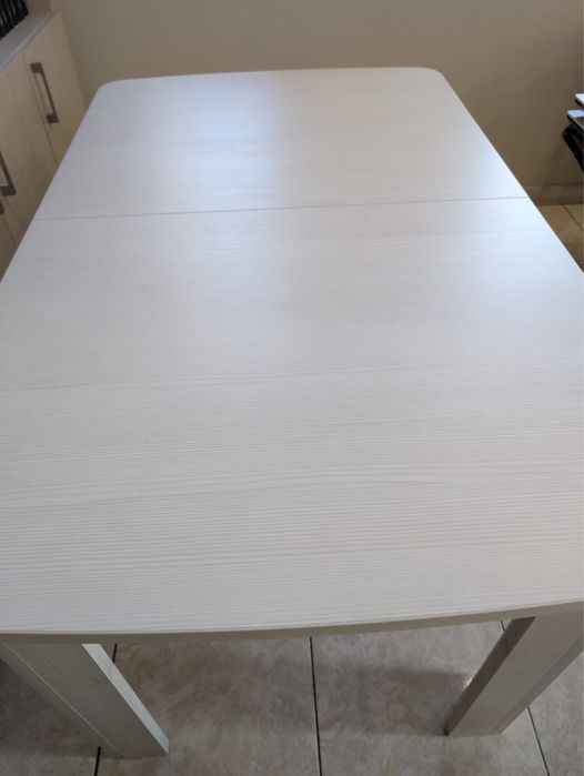 Продам кухонный стол