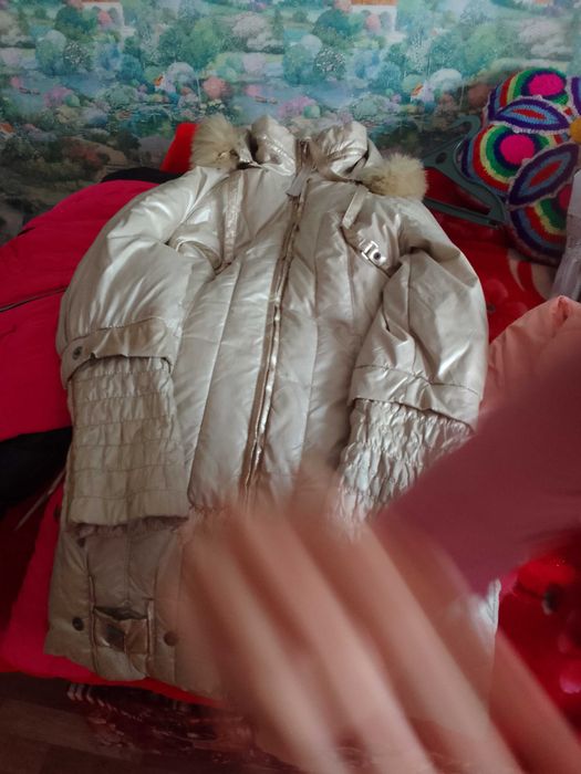 Продам детскую одежду. Весенние, подростковые куртки