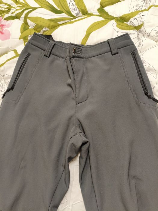 Продавам ски екип Rock creek softshell, размер М, почти нов