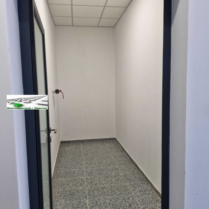 Дава се под наем Магазин в Пловдив, Христо Смирненски - 100 кв.м за 837.42 € - Снимка #7