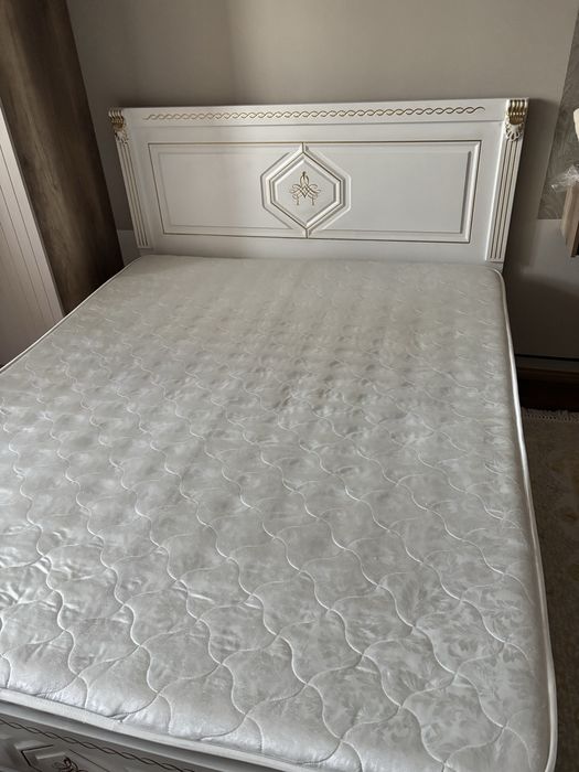 Продам кровать 160*200