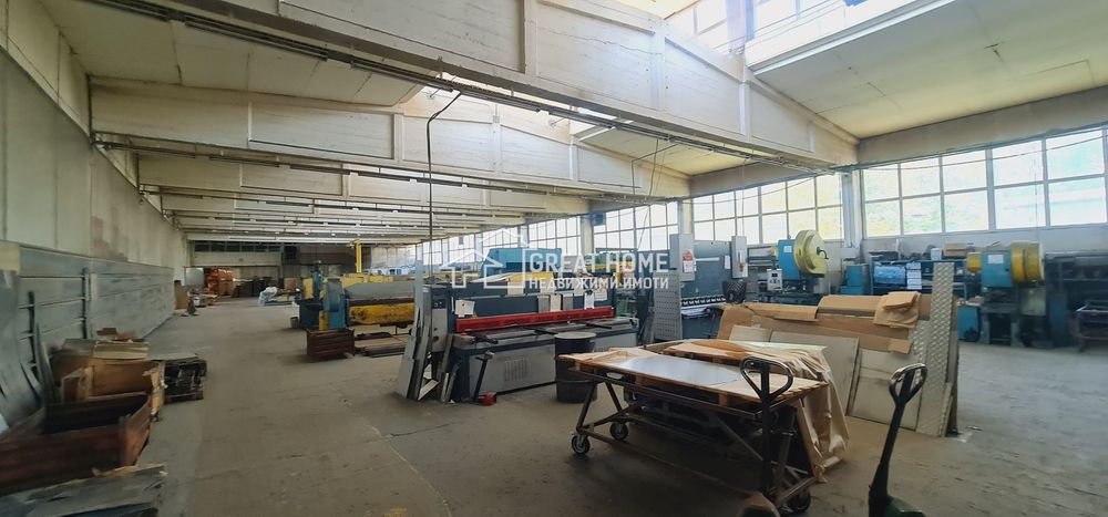 Продава се Промишлена сграда в Търговище, Промишлена зона - 3000 кв.м за 340 €/кв.м - Снимка #9