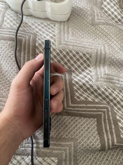 Продается 14-й iPhone 512гб