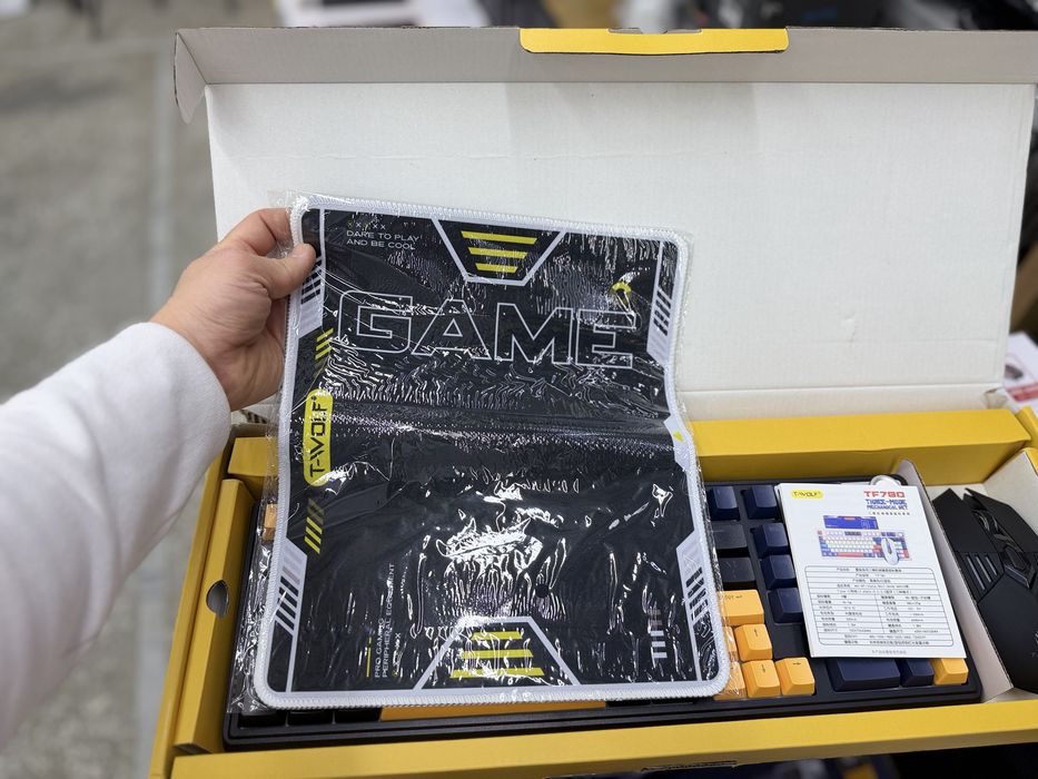 Keyboard mouse klaviatura va mishka