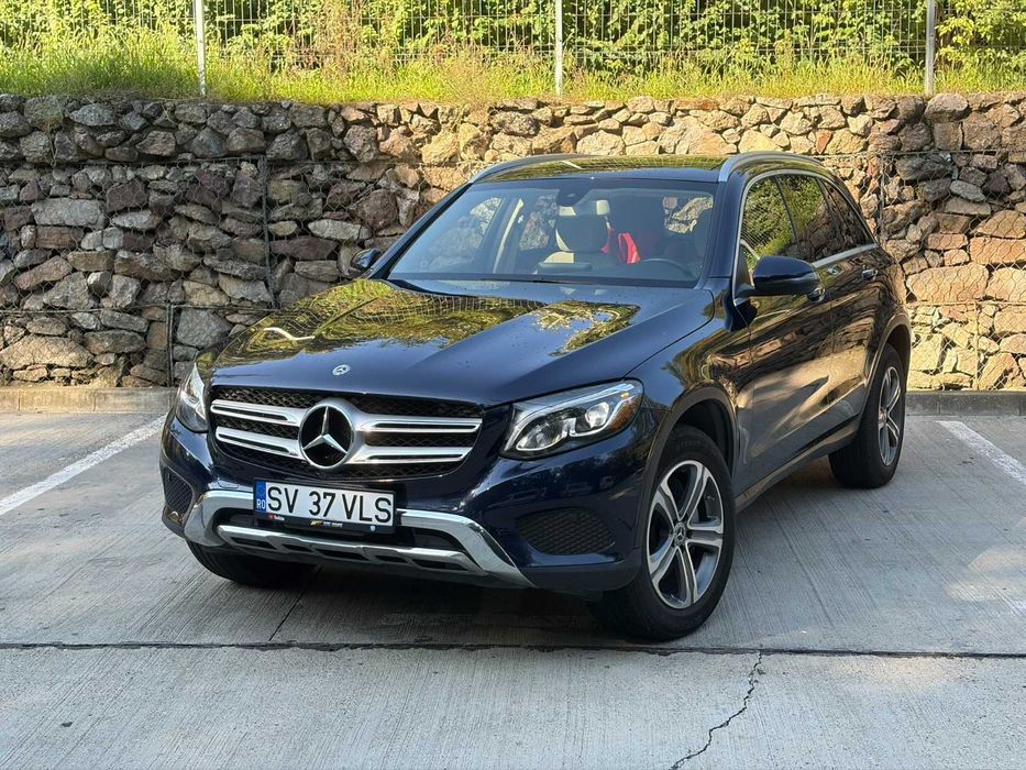 GLC 300 4Matic 4x4 Panoramic/ Camera/ Piele bej/ Sistem sunet Burmester