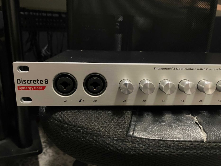 Antelope Audio Discrete 8 Synergy Core - аудио интерфейс
