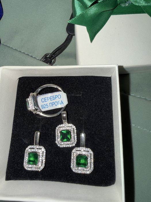 Продам наборы из серебра