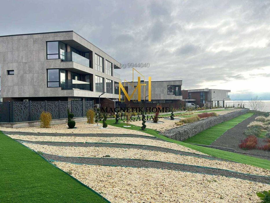 Дава се под наем Тристаен апартамент в Бургас, Сарафово - 125 кв.м за 1275 € - Снимка #1