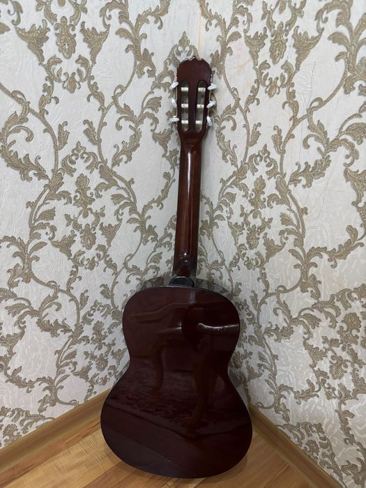 Гитара классическая