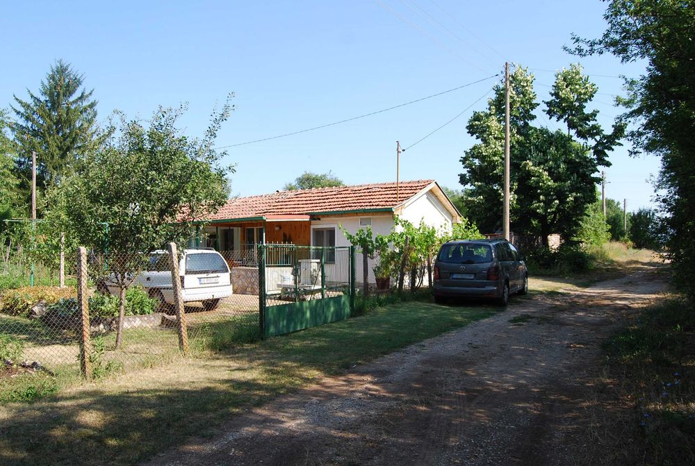 КЪЩА, с. Беренде, област София