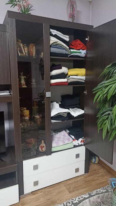 Срочно продам стенку