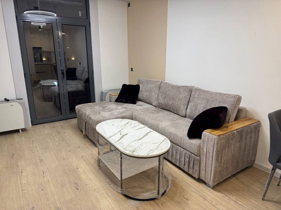 Ugam riverda 2 xonali apartament kunlik ijaraga beriladi