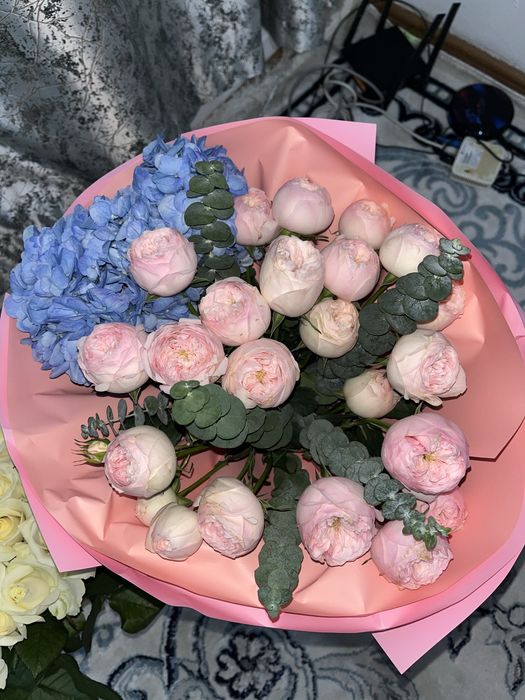 Цветы пион и гартензия