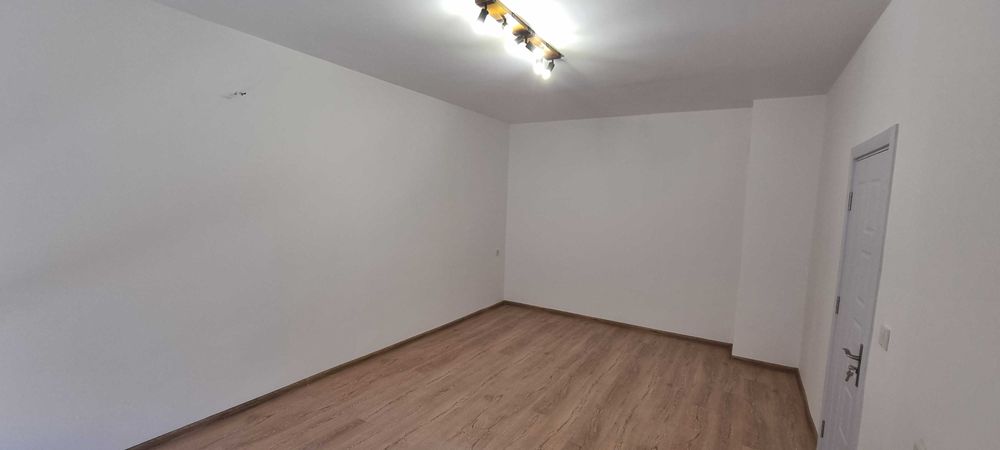 Продава се Двустаен апартамент в Разград, Освобождение - 63 кв.м за 1413 €/кв.м - Снимка #5