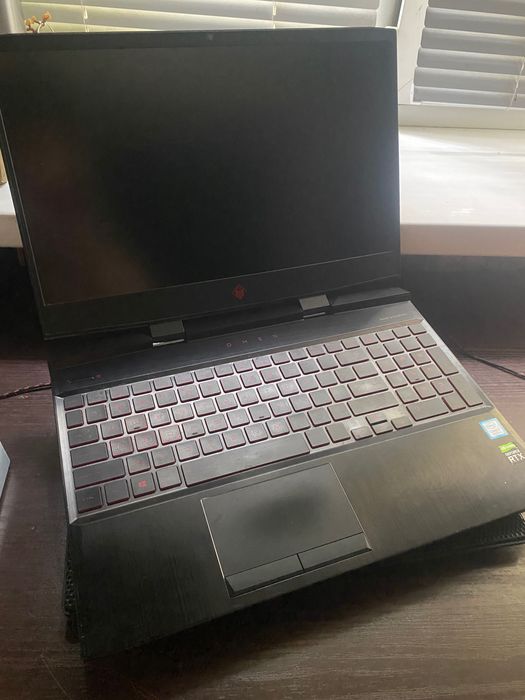 HP Omen 15 i7-9750H RTX 2060 NVMe SSD 1tb 24gb Ram