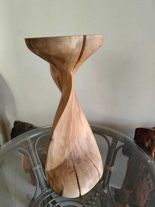 Арт помощна масичка