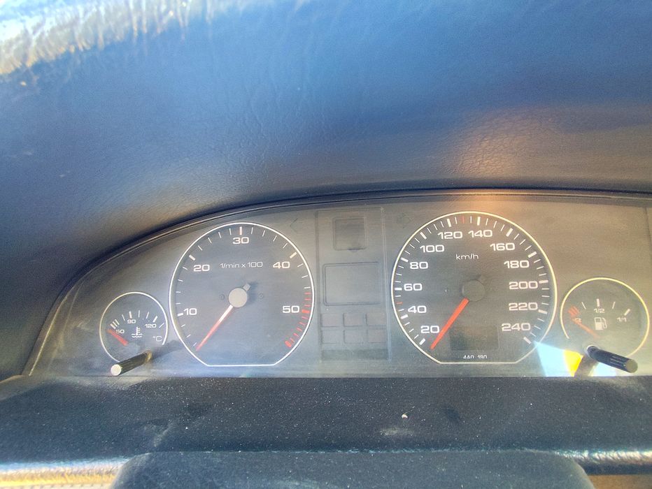 Продам Ауди 100! Торг!