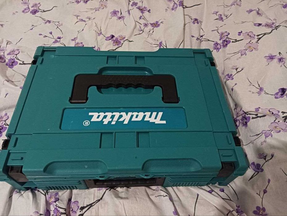 Новый качественный набор инструментов фирмы Makita