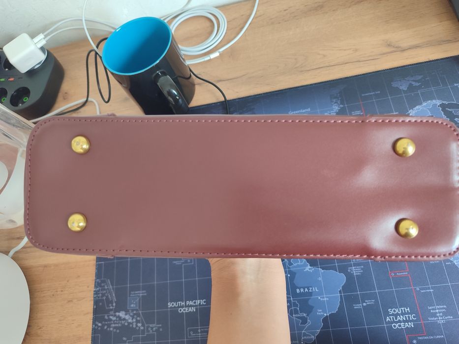 Женская сумка бордовая