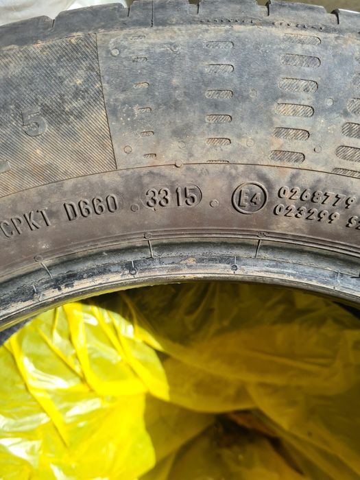 Зимни  гуми  4бр x 10€. 215/60/17