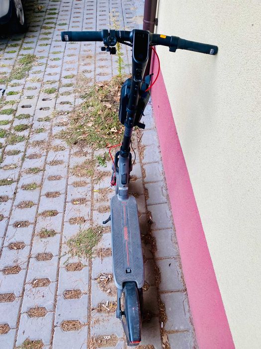 РАЗПРОДАЖБА !!! Електрически скутер-тротинетка SEGWAY KICKSCOOTER F3 E ДО 25 КМ/Ч, ПРОБЕГ ДО 70 КМ