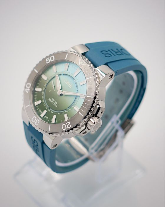Oris Aquis Dat Watt LIMITED