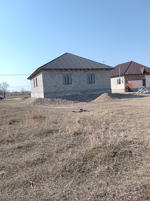 Үй сатылады үлкен отбасыға қолайлы