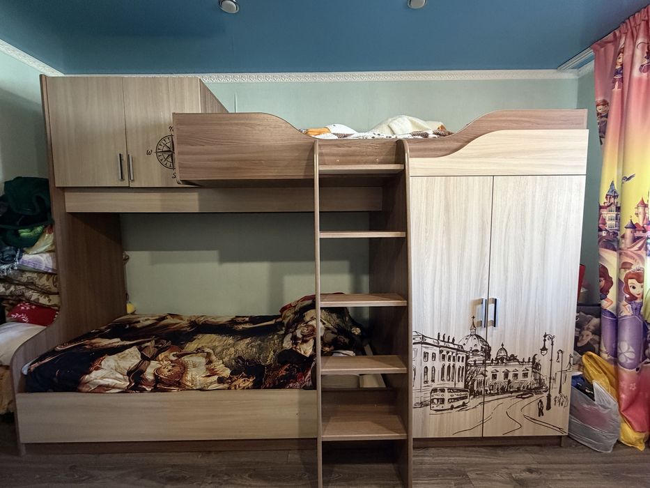 Продам белорусский гарнитур