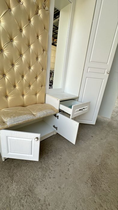 Шкаф в прихожую