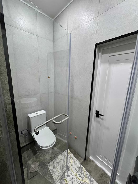 Продам 2-х комнатную с ремонтом.Новостройка  China house .Круг Рохат