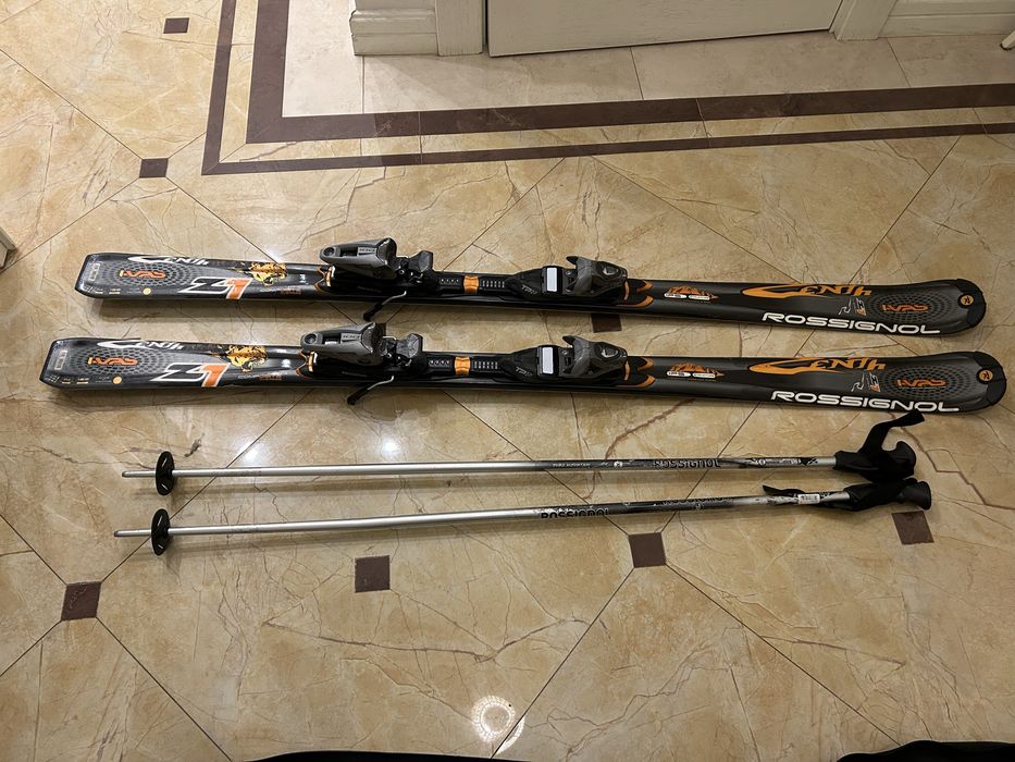 Горные лыжи Rossignol