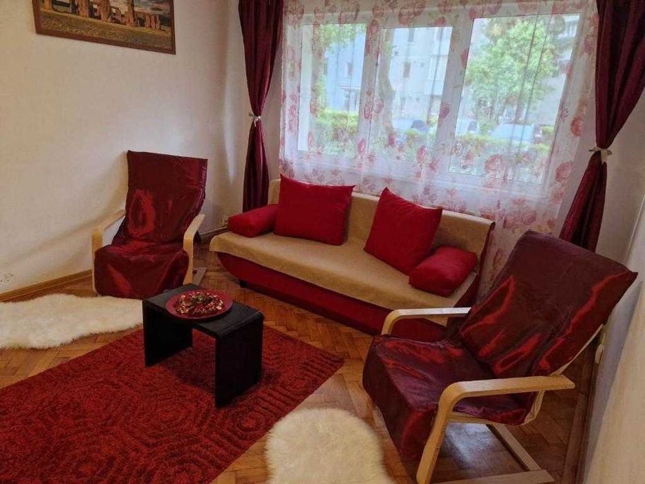 Apartament 2 cam de vanzare Centru Civic Brasov (CEC)
