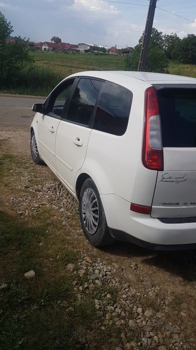 Vând Ford focus c-max