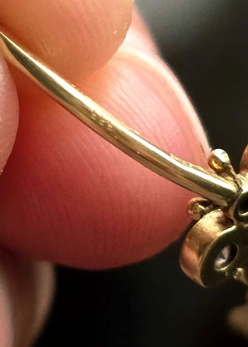 Piercing buric ,din aur-fluture