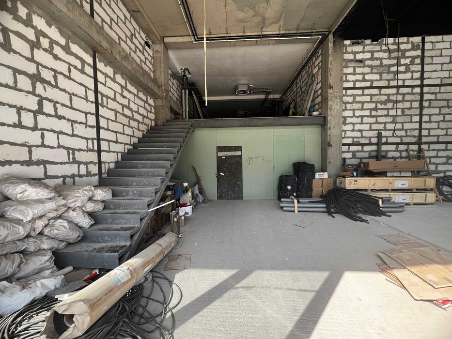 Статусное помещение с террасой на Амир Темур — 35$/м² (55)