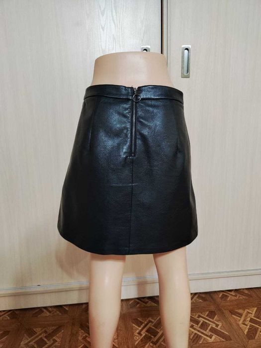 Юбка из кож. зама. БУ. Размер 38-40 турецкий.