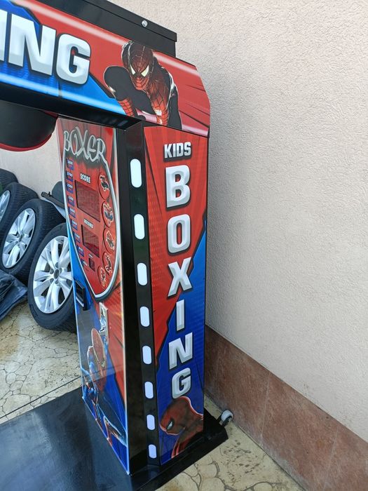 Vând aparat de box pentru copii